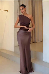 Romantic Crew Neck Sleeveless Slim Formal Dress