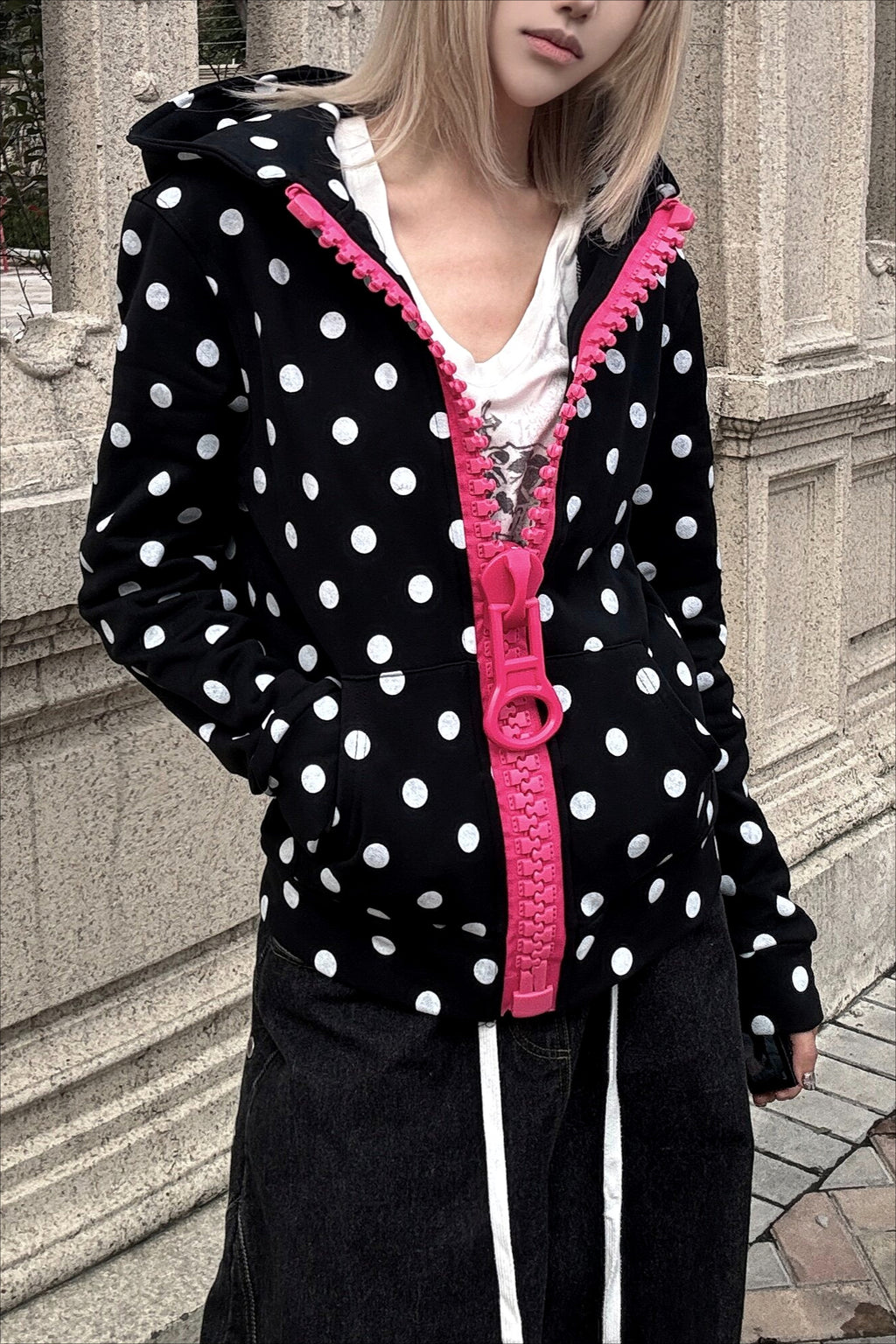 Rhinestone Wing Print Contrast Zip-Up Hoodie