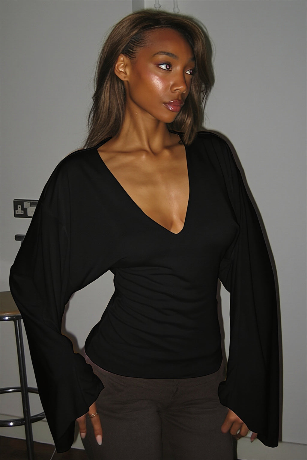 Draped V Neck Flared Sleeve Long Sleeved T-shirts