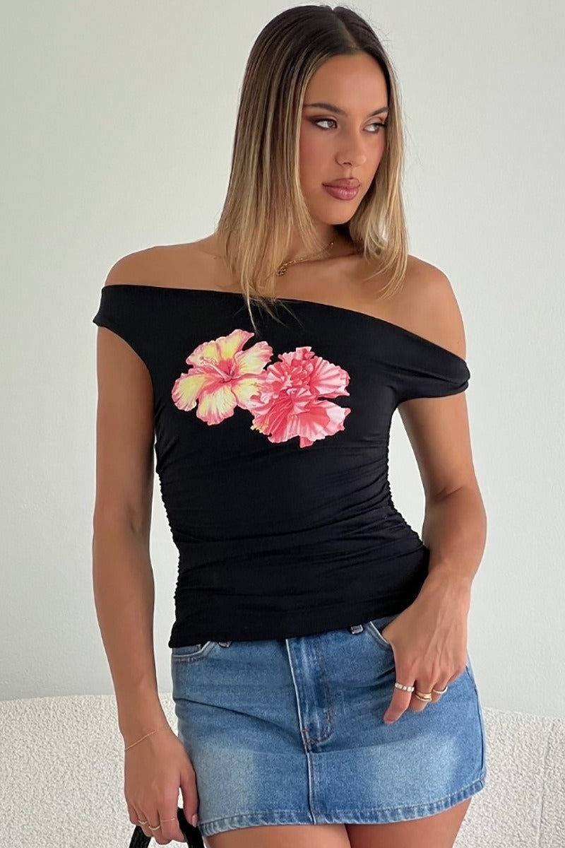 Printed Off-Shoulder Short Sleeve Crop Top