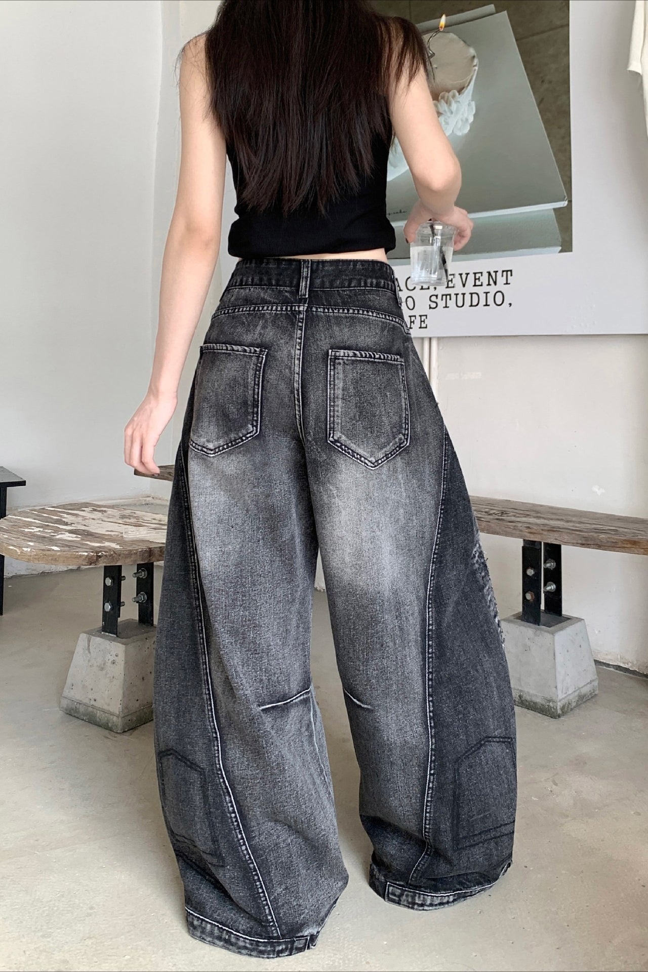 Distressed Panel Barrel Leg Street Jeans Secondary image