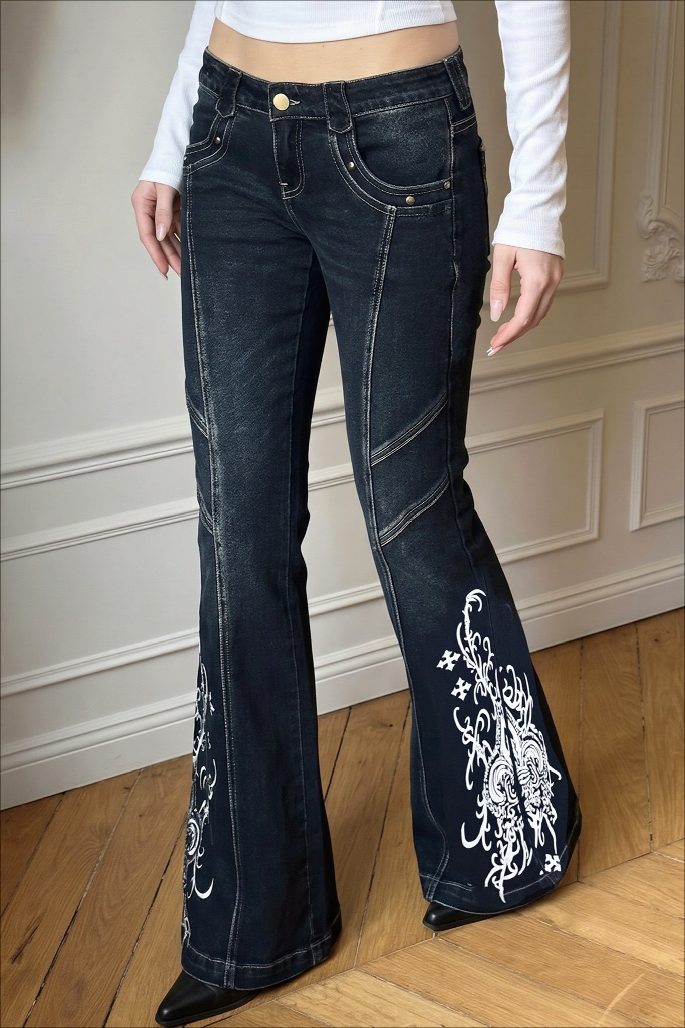 Y2K Graphic Print Slim Flare Leg Jeans Secondary image