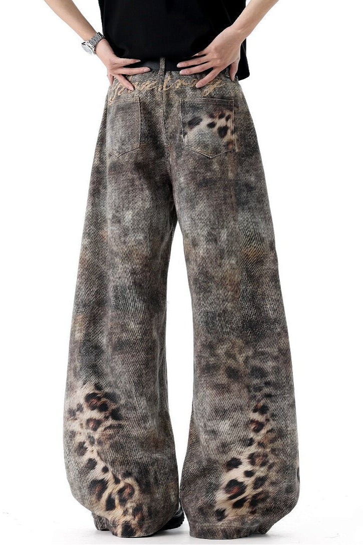 Leopard Patch Washed Barrel Leg Jeans