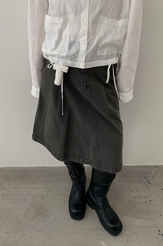 Solid Color Elastic Back A Line Skirt Secondary image