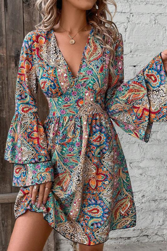 Elegant Paisley Print V Neck Bell Sleeve Boho Dress Secondary image