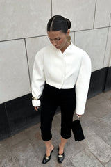 Chic White Boucle Cropped V Neck Coat
