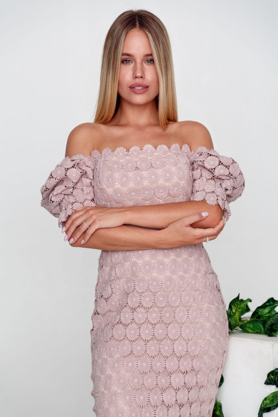 Off Shoulder Lace Bodycon Boho Dress