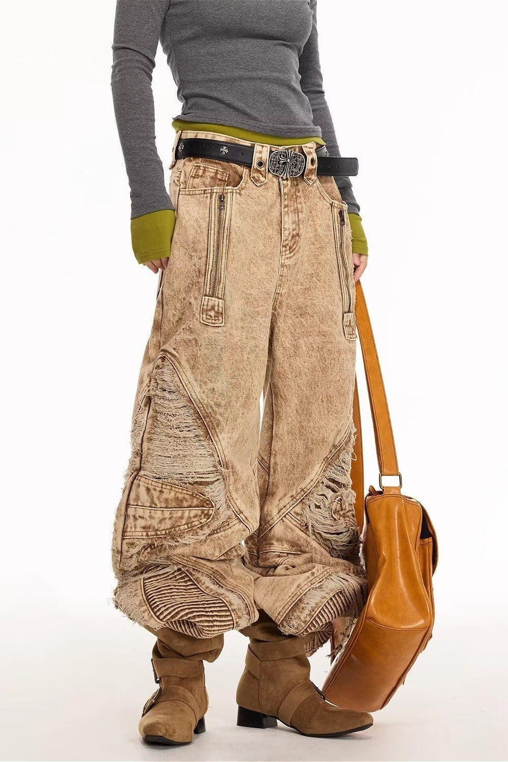 Distressed Wide Leg Cargo Jeans
