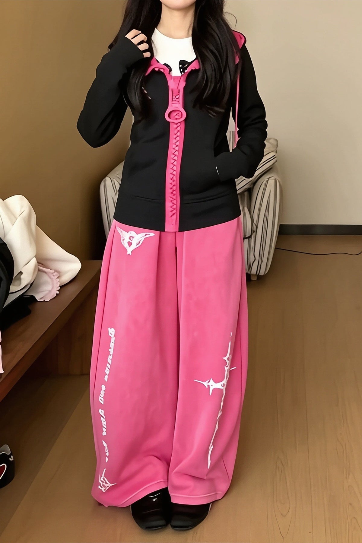 Contrast Panel Relaxed Wide Leg Sweat Pants Main image