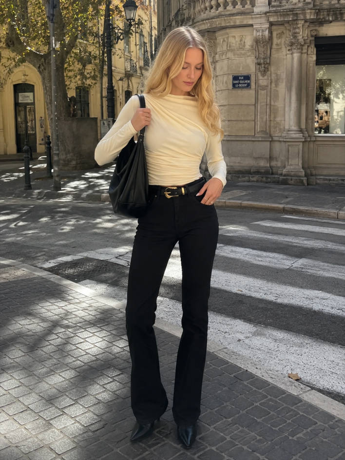 Solid Ruched Slim Fit Long Sleeve Tee Main image