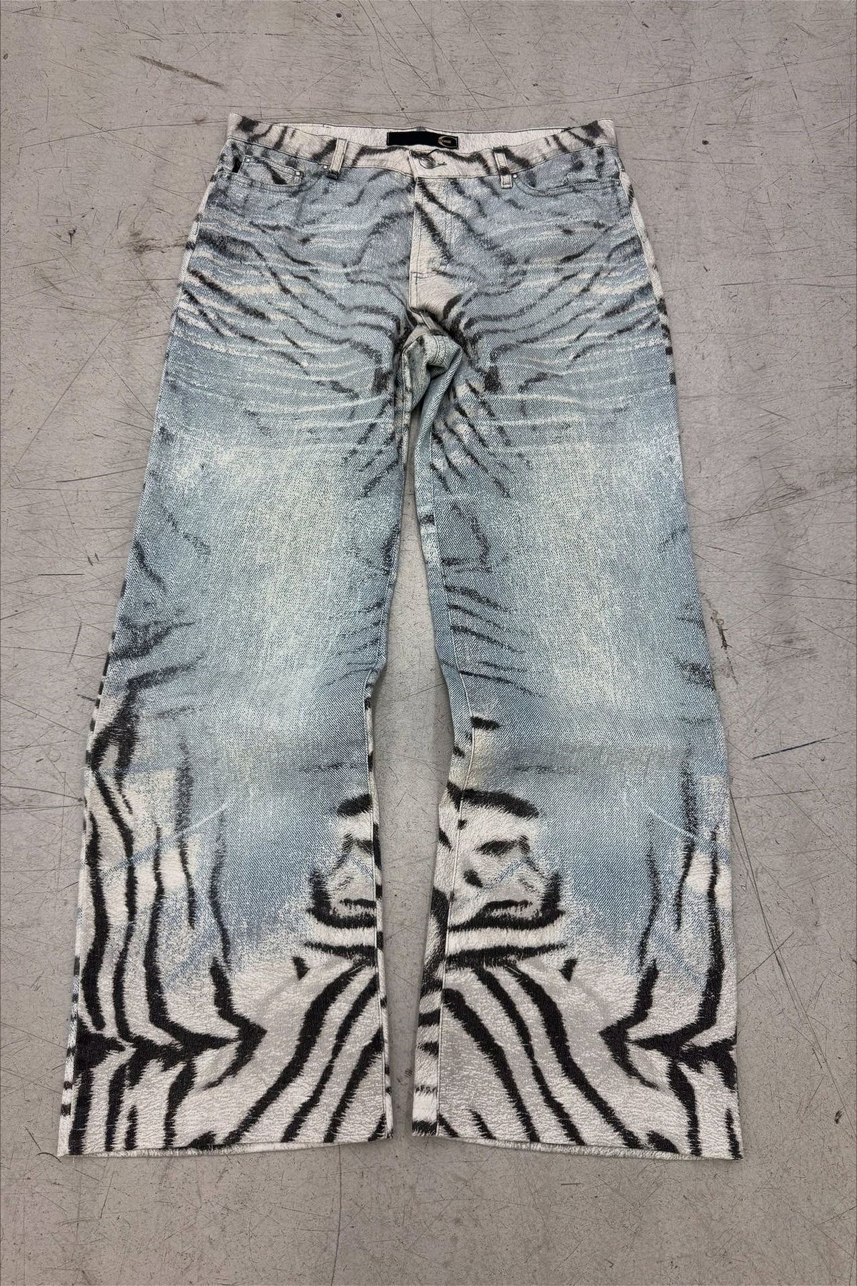 Tiger Graphic Washed Wide Leg Jeans