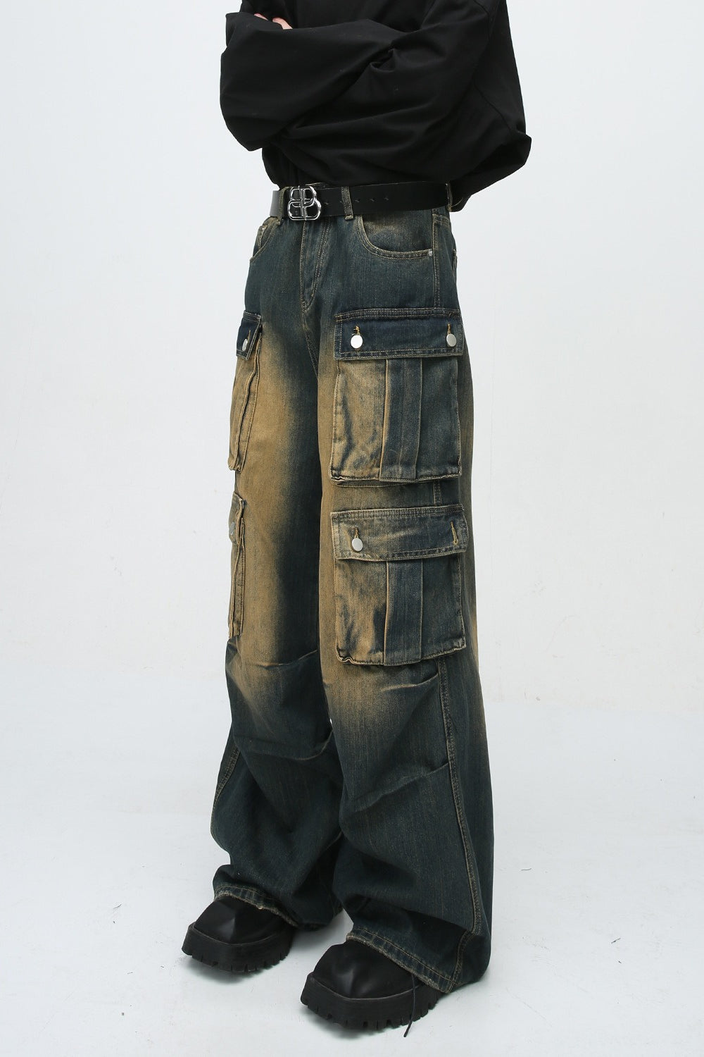 Paneled Multi Pocket Distressed Vintage Cargo Jeans Secondary image