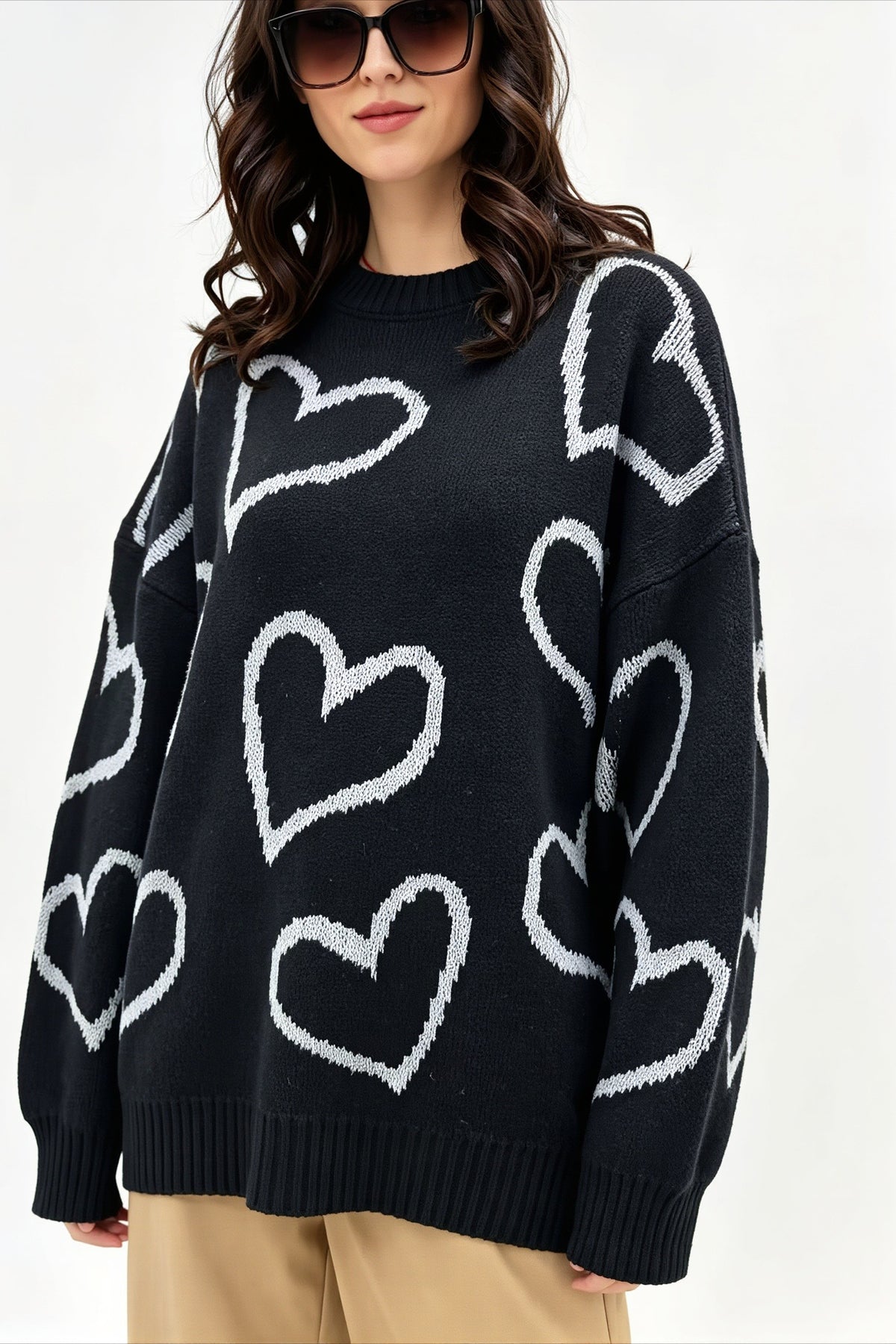 Heart Outline Motif Oversized Crew Neck Sweater