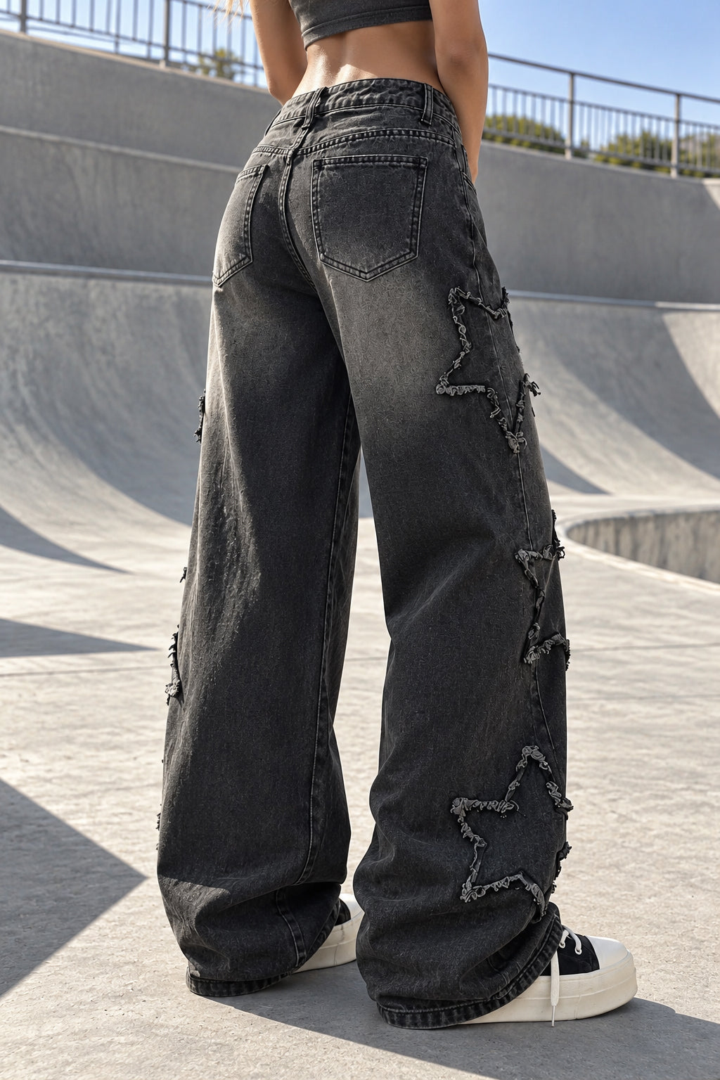 Frayed Star Applique Wide Leg Jeans