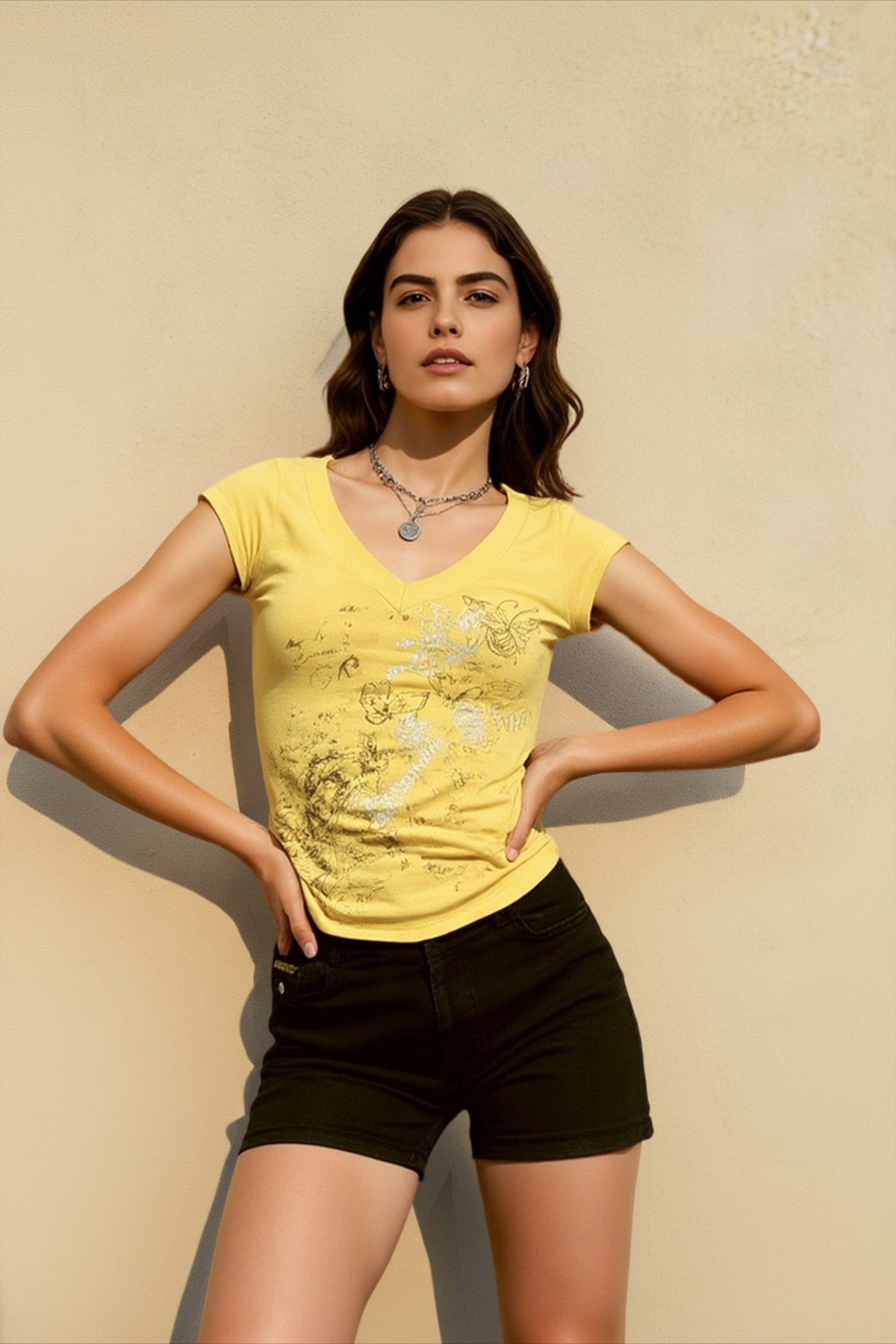 Butterfly Print V Neck T-shirts Main image
