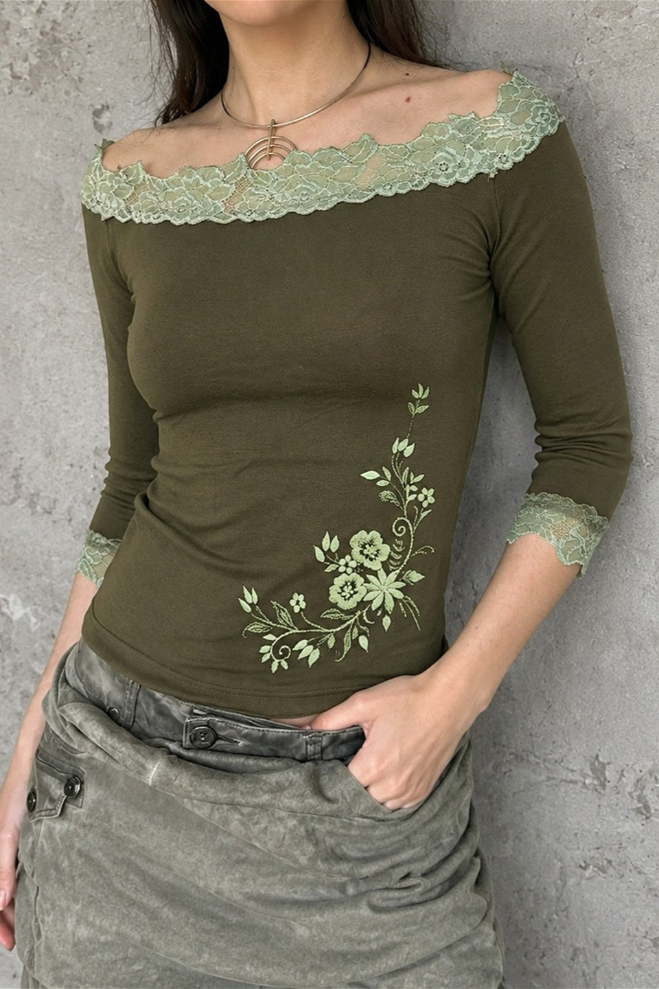 Lace Trim Floral Off Shoulder Fitted T-Shirt