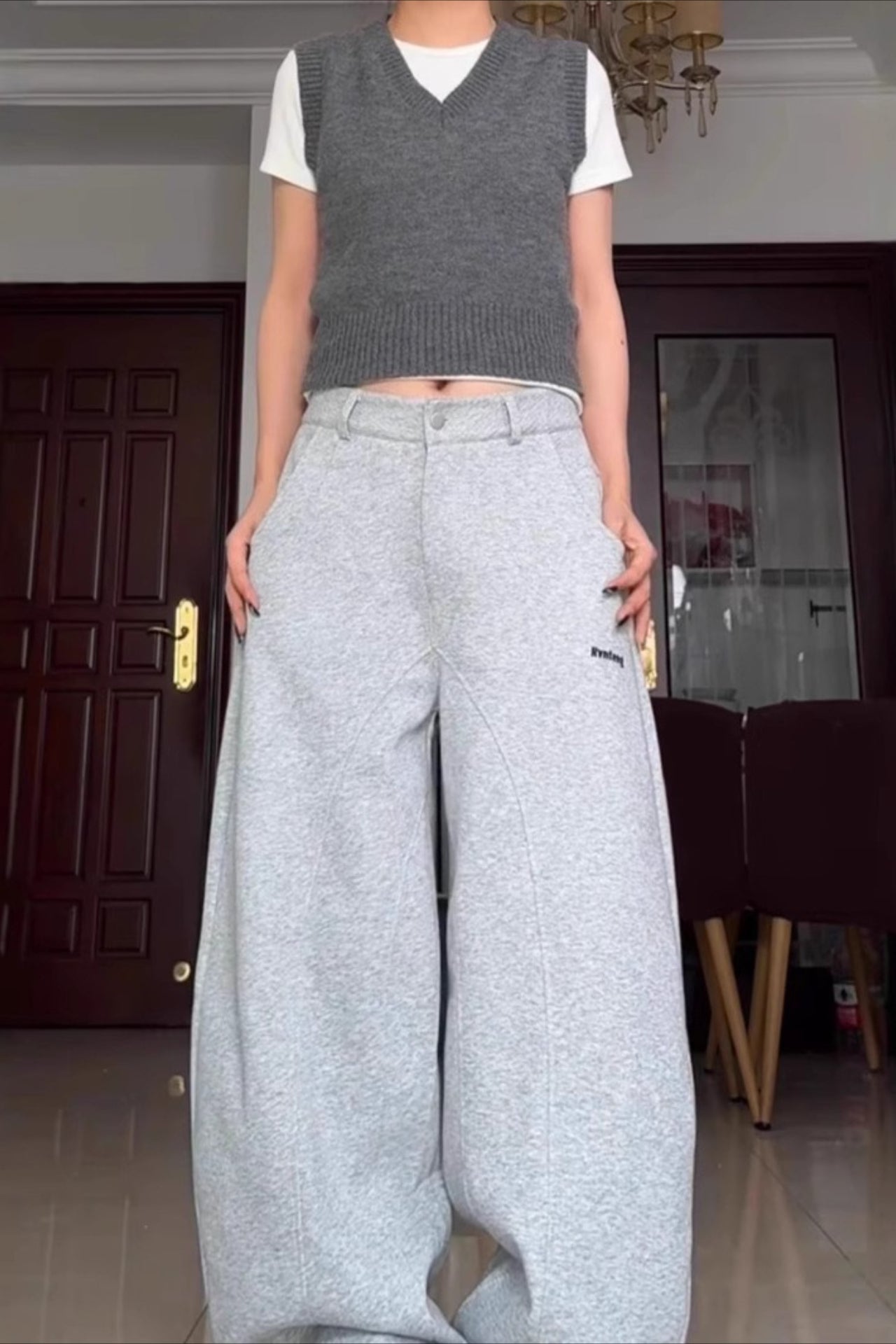 Vintage Letter Embroidered Baggy Curved Blade Pants Secondary image