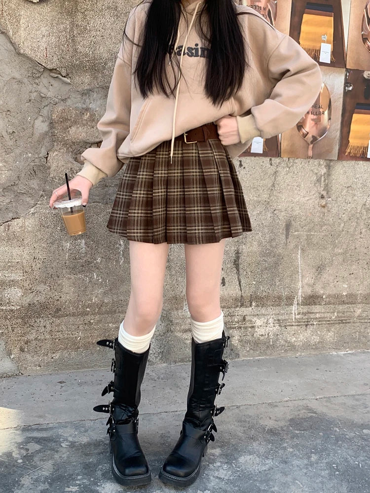 Retro Plaid Coffee Color A-line Pleated Short College Skirt Main image