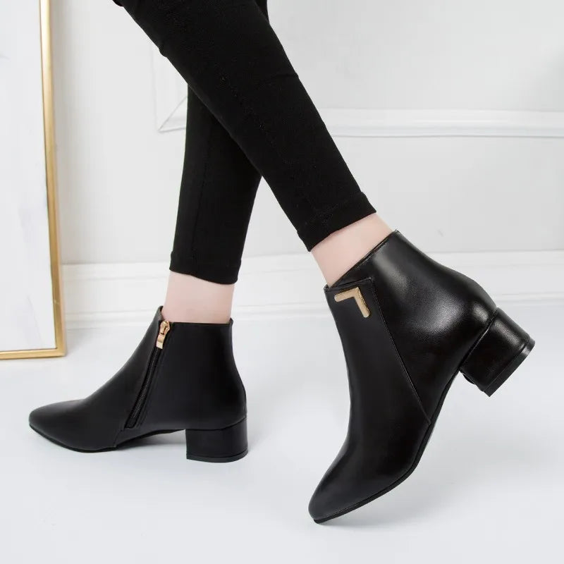 Autumn Winter Fashionable Waterproof Plus Size Comfortable Soft Bottom Platform Ankle Boot