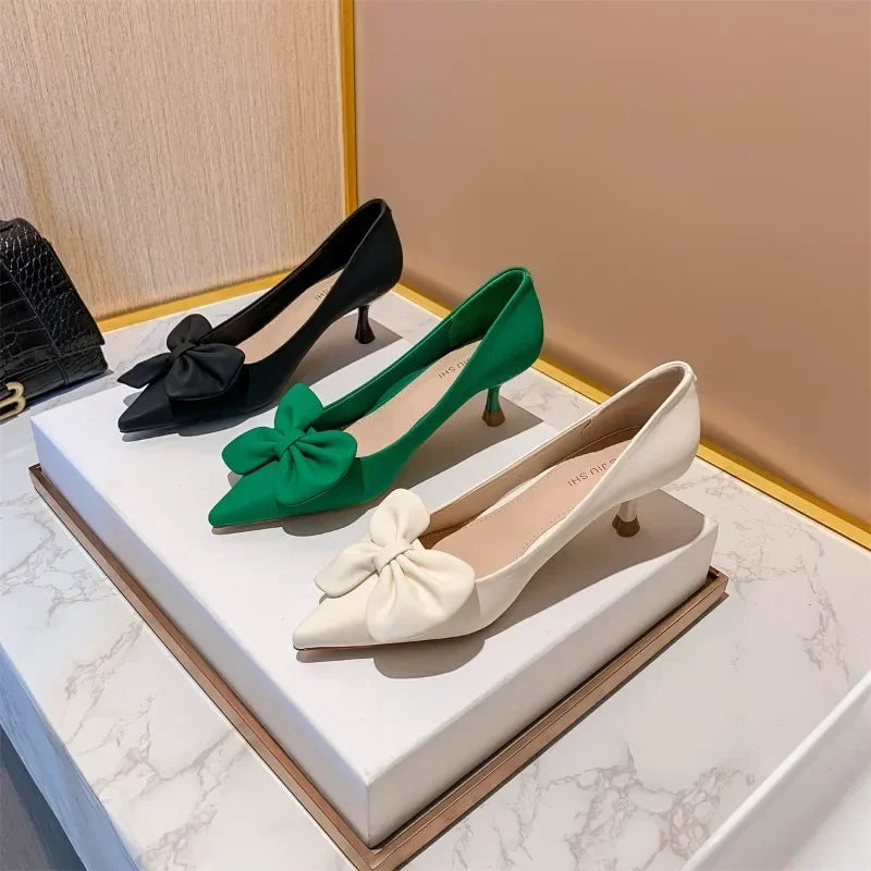 Retro Casual Sweet Fashion Bow Design Round Toe New Low Heel Pumps Main image