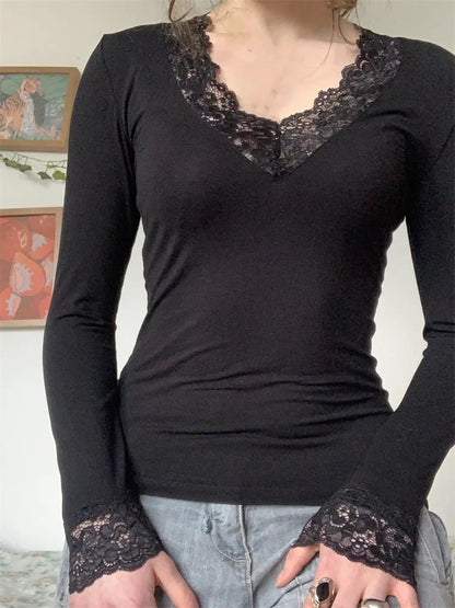 Vintage Lace Patchwork Fairy Grunge V Neck Long Sleeve Slim Fit Black T-shirts