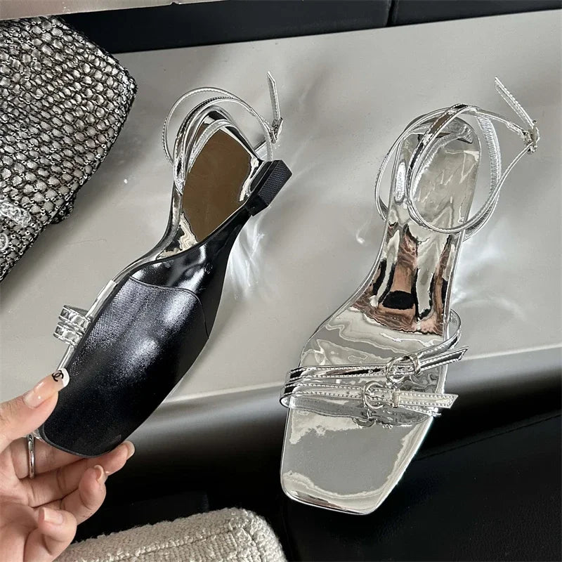 Sleek Stylish Comfortable Fashionable Unique Chic Low Heel Pumps Secondary image