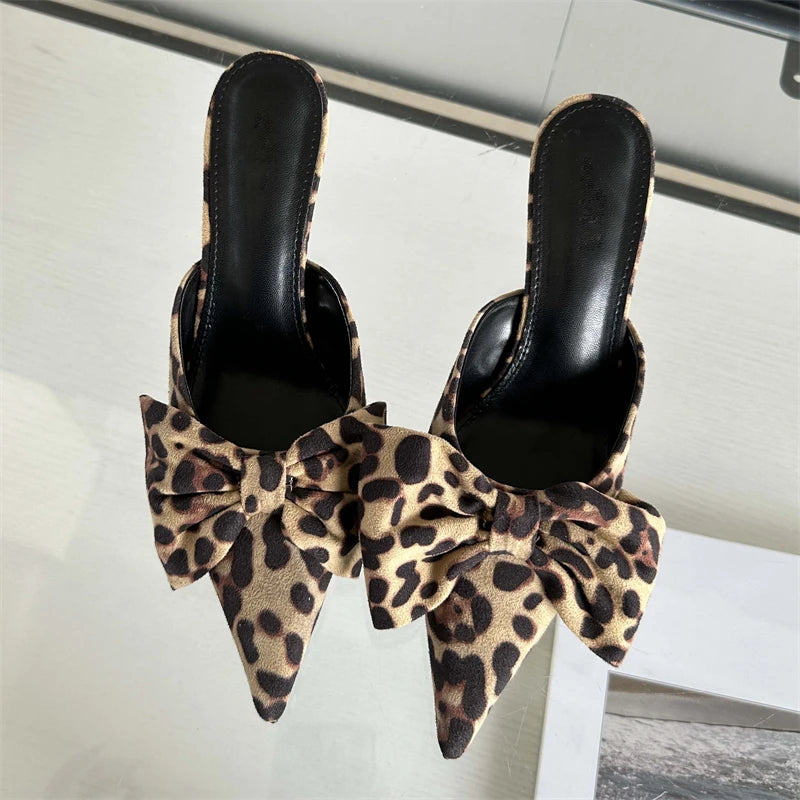 Fashionable Chic Elegant Stylish Comfortable Trendy Low Heel Pumps Secondary image