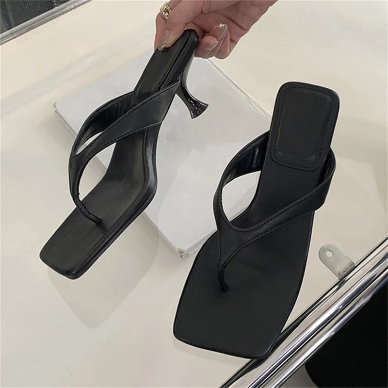Fashionable Spring Elegant Stylish Comfortable Trendy Low Heel Pumps Secondary image