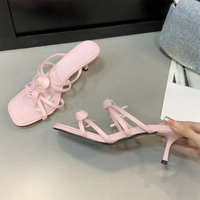 Sleek Satin Fashionable Chic Trendy Elegant Low Heel Pumps Secondary image
