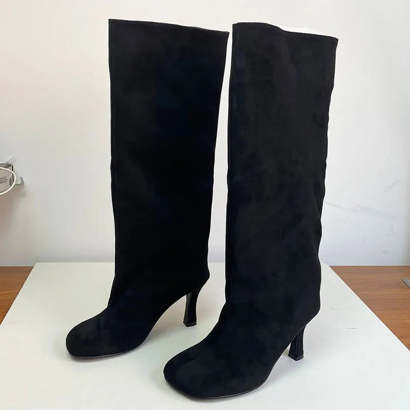 Elegant Stylish Chic Fashionable Modern Comfortable Pointed Toe Knee High Boots Main image