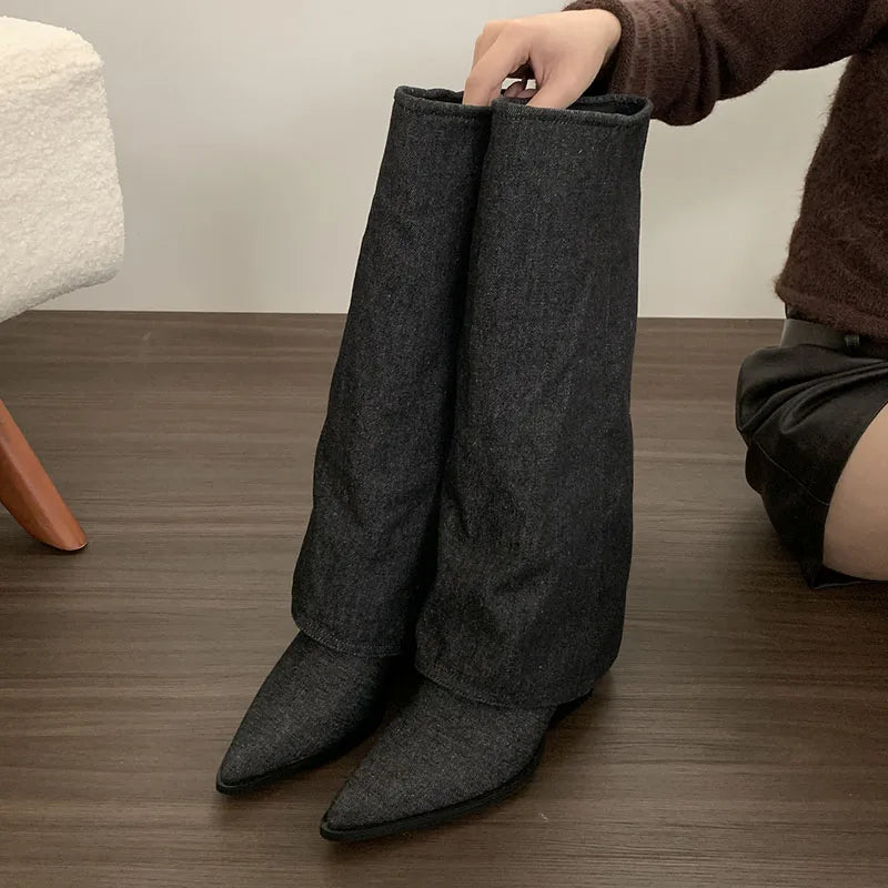 Fashionable Chic Unique Modern Stylish Comfortable Elegant Knee High Boots Main image