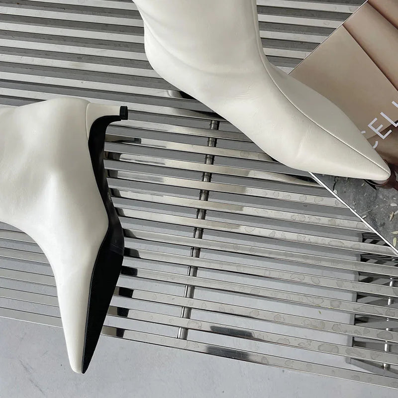 Chic Elegant Stylish Comfortable Fashionable Trendy Unique Knee High Boots Main image