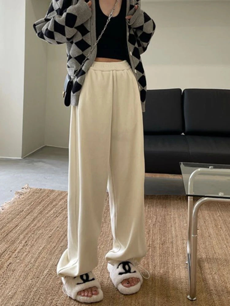 White Jogging Sweatpants Women Winter Fleece Korean Style Oversize Wide Leg Pant Main image