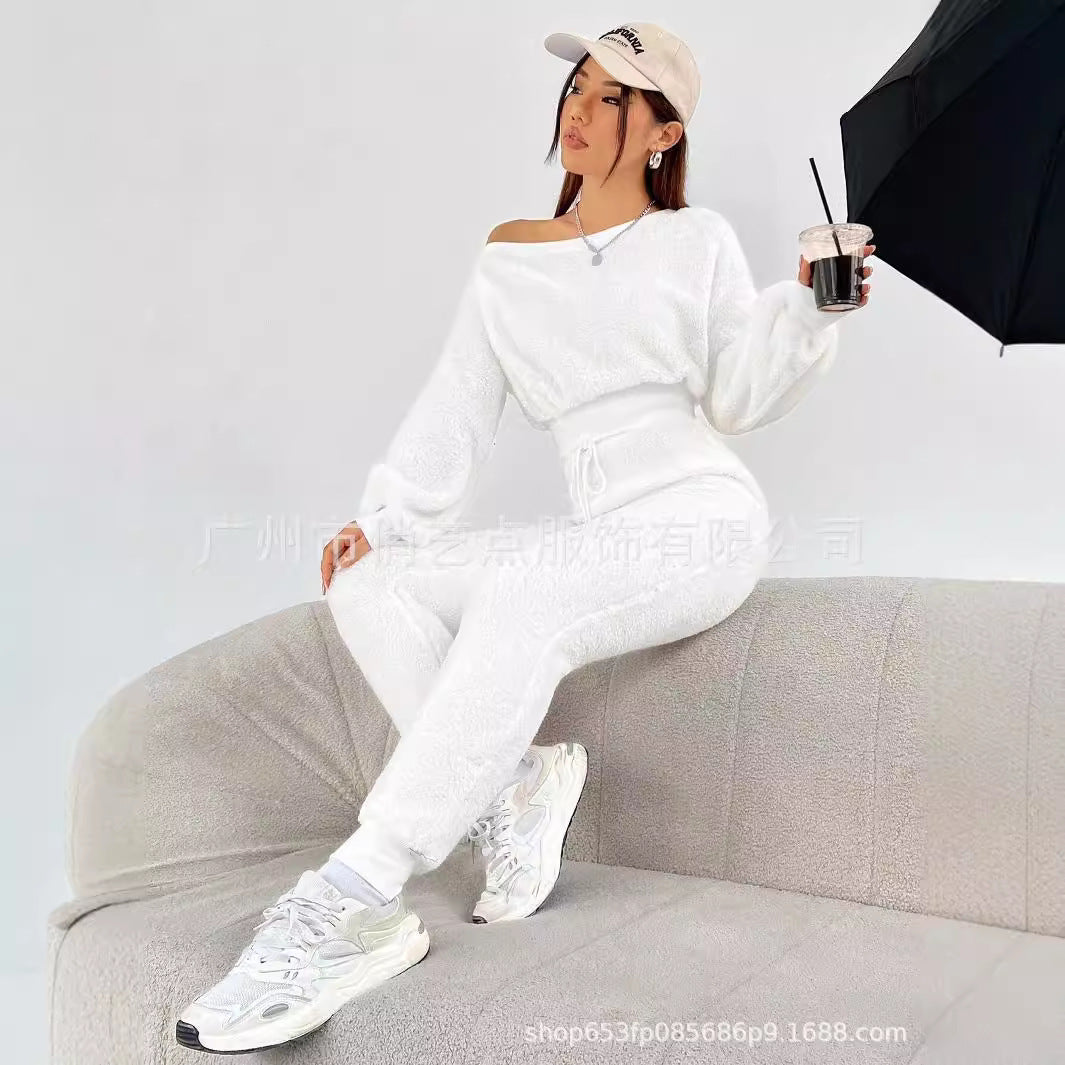 Plush Cozy Soft Comfortable Relaxed Casual Stylish Classic Suit Main image
