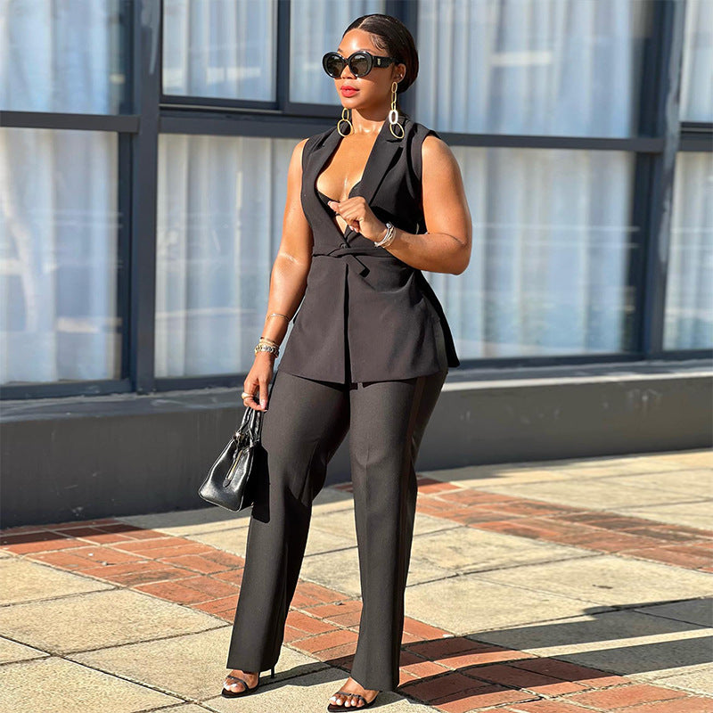 Chic Stylish Modern Feminine Elegant Comfortable Relaxed Fall Suit Secondary image