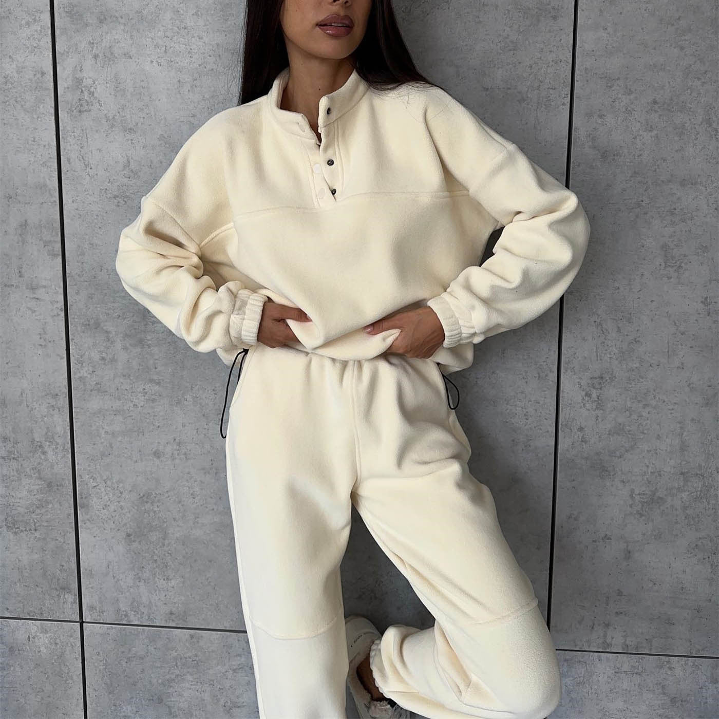 Stylish Trendy Casual Comfortable Relaxed Modern Sleek Long-Sleeve Suit Main image