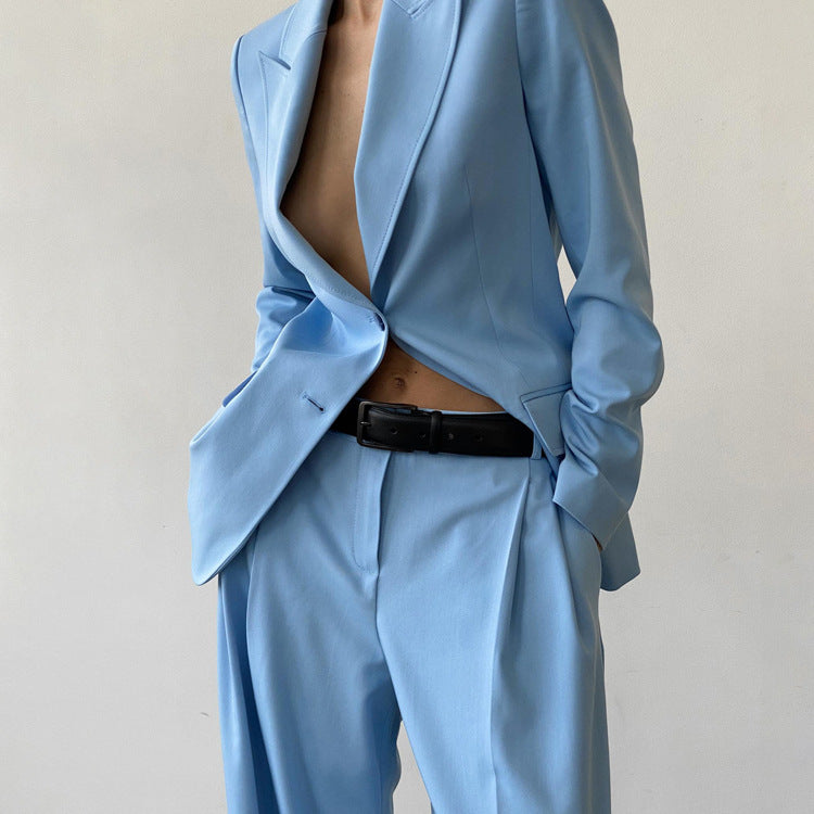 Elegant Stylish Modern Casual Comfortable Chic Relaxed Fall Suit Secondary image
