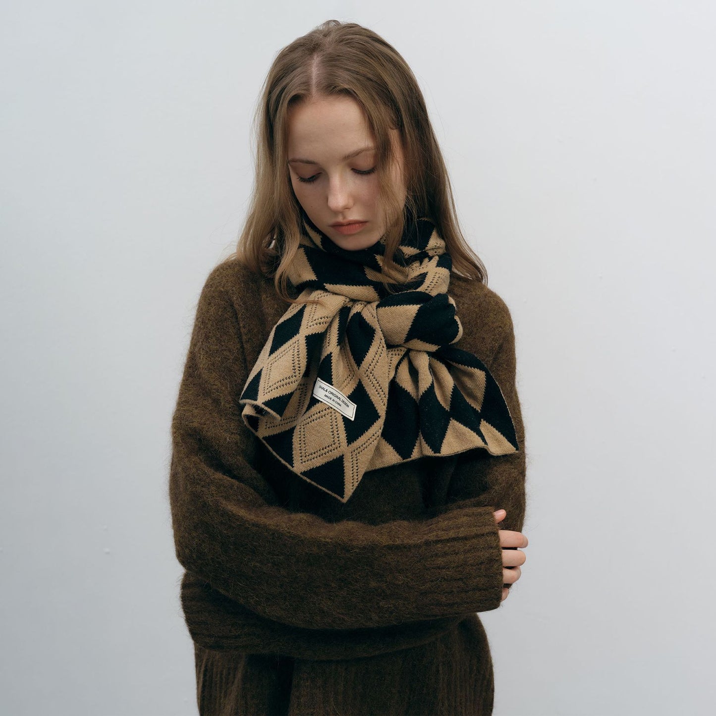 Niche Designer Versatile Warm High-end Knitted Scarf