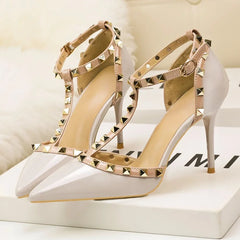 Rivet Pointed Toe Designer Hollow Red Fine High Heel  High Heel