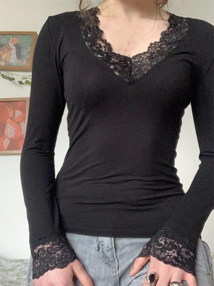 Vintage Lace Patchwork Fairy Grunge V Neck Long Sleeve Slim Fit Black T-shirts