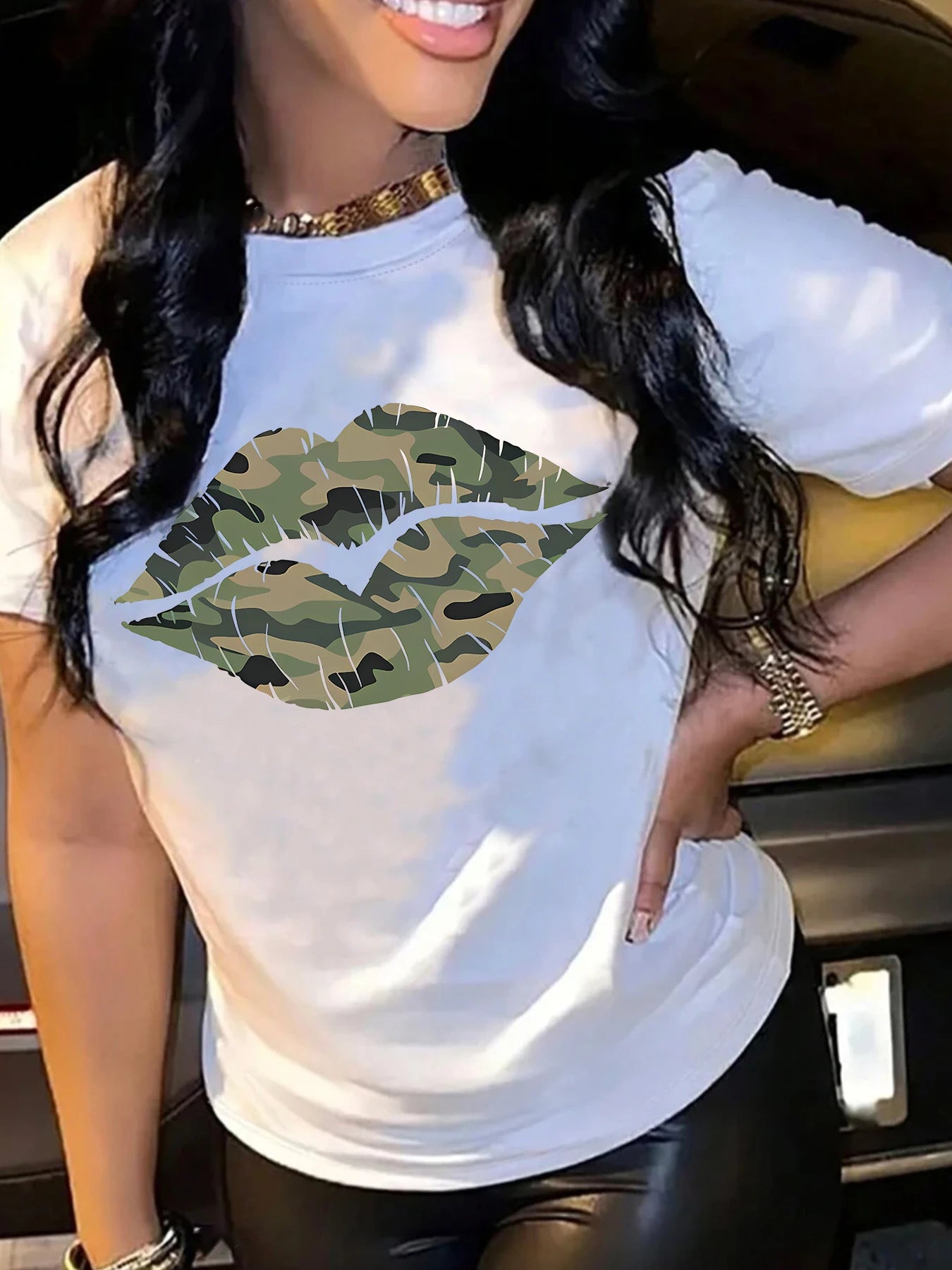 Lips Pattern Casual Green T-shirt Main image