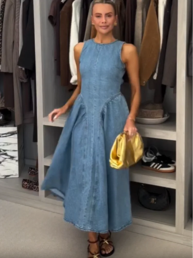 Denim Slim O-Neck Sleeveless High Waist Pleated Work Dress Secondary image
