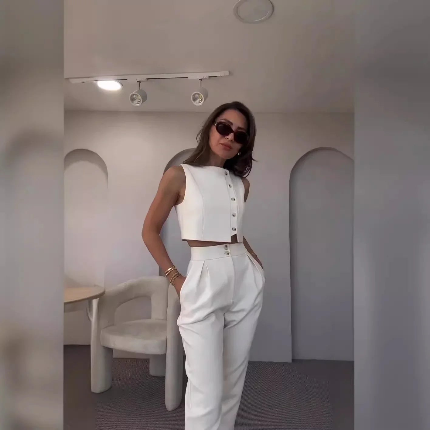 Cropped Pant Sleeveless Vest Suit Main image
