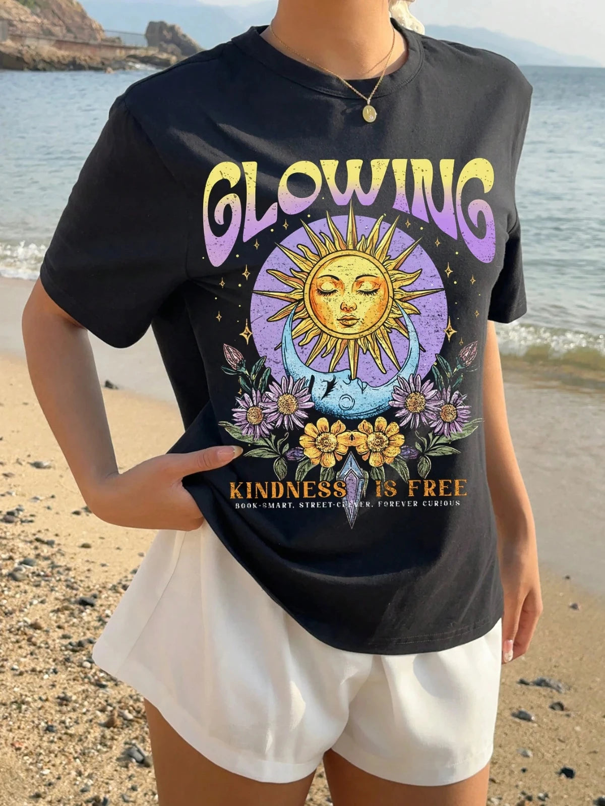 Sun God Print Minimalist T-shirt Secondary image