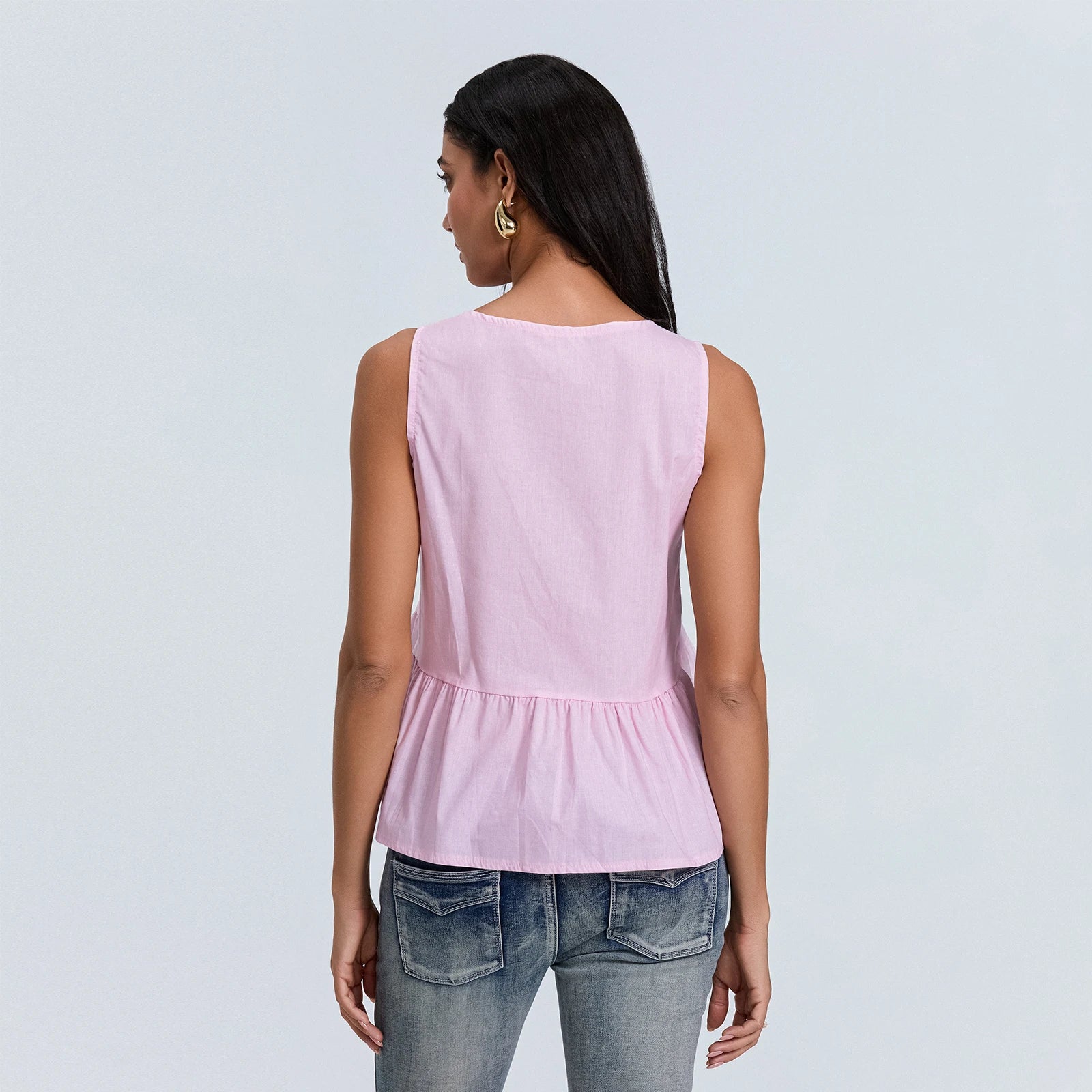 Solid Tie Front Round Neck Cami Top Secondary image