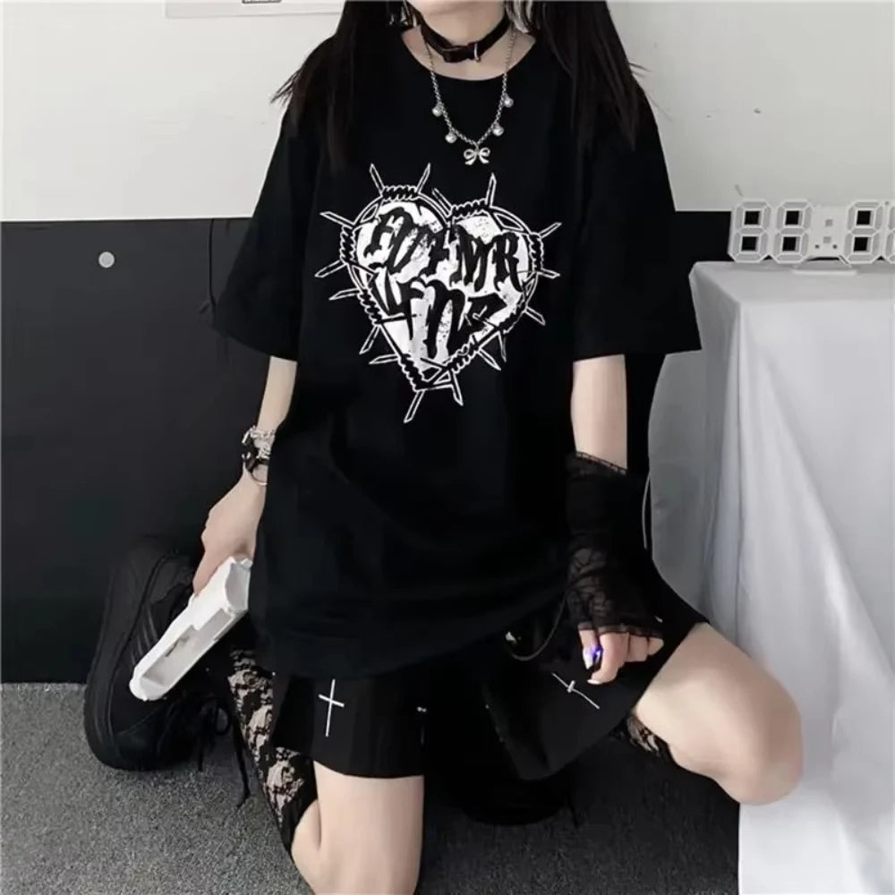 Gothic Vintage Print Black T-shirt Main image