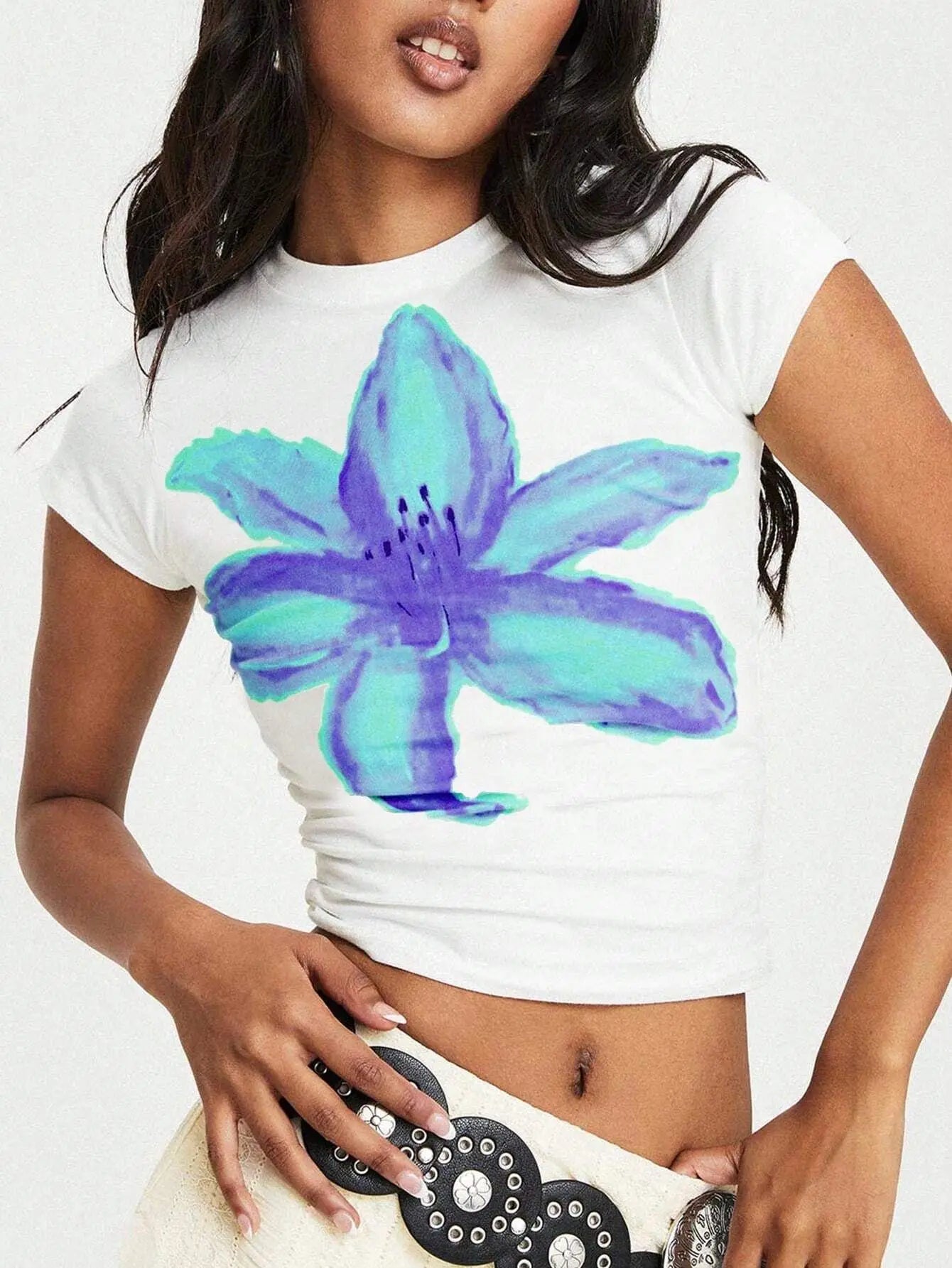 Floral Print Slim Fit Crop Top Secondary image