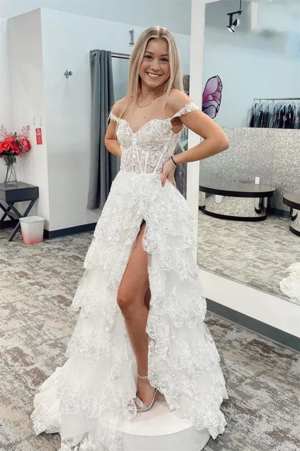 Glitter Black Lace Prom Dress Secondary image