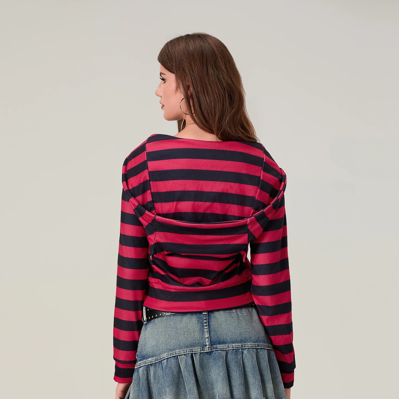 Striped Contrast Zip Cropped Hoodie Secondary image
