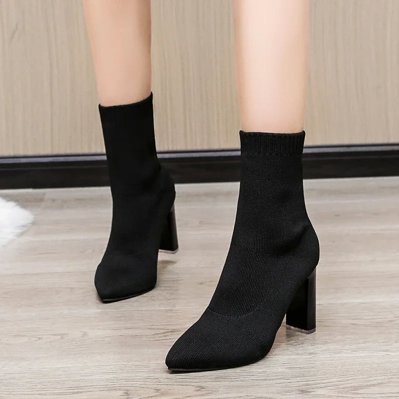 Pointed Toe Knitted Stretch Fabric Plus Size Black Modern Ankle Boot Secondary image
